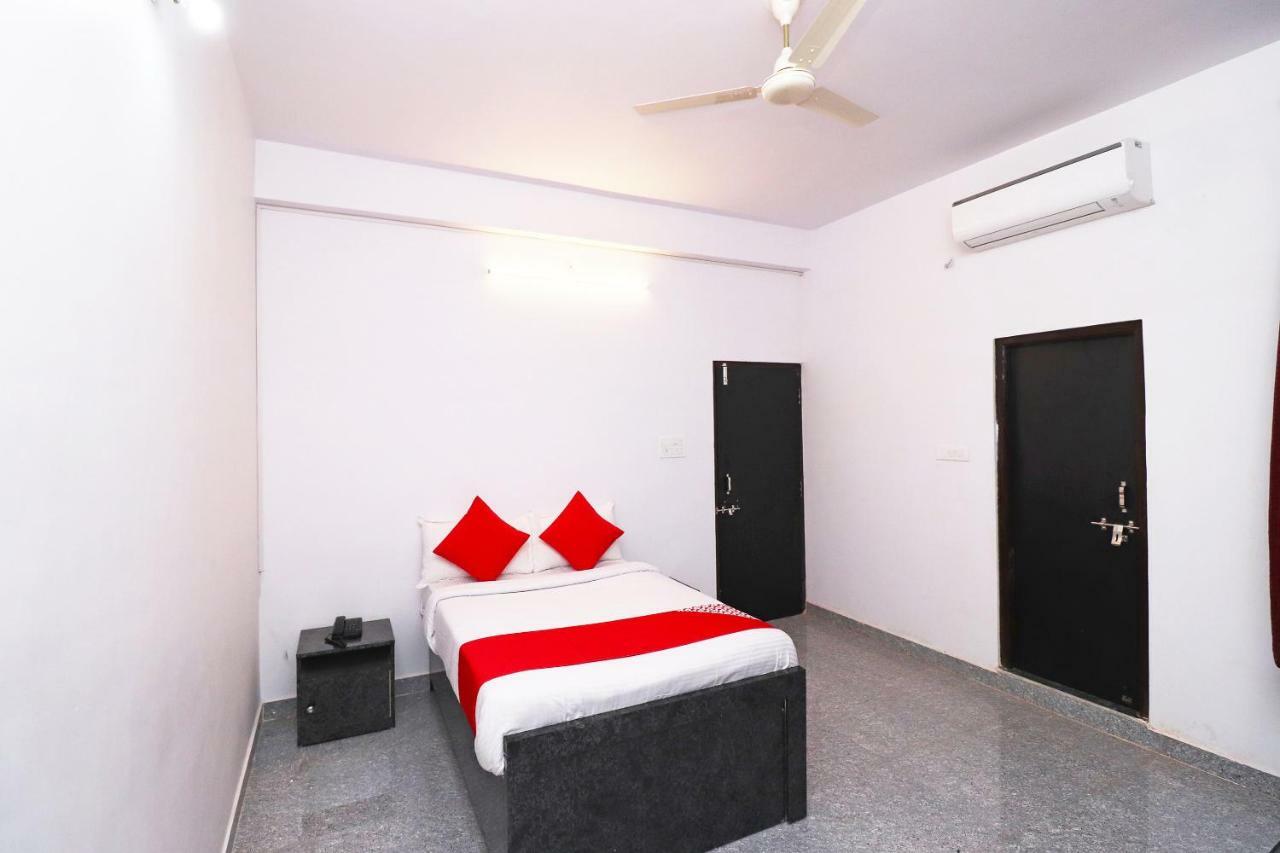 โอโย 39774 โฮเต็ล กนิษก์ เรซิเดนซี Hotel จาบัลปูร์ ภายนอก รูปภาพ